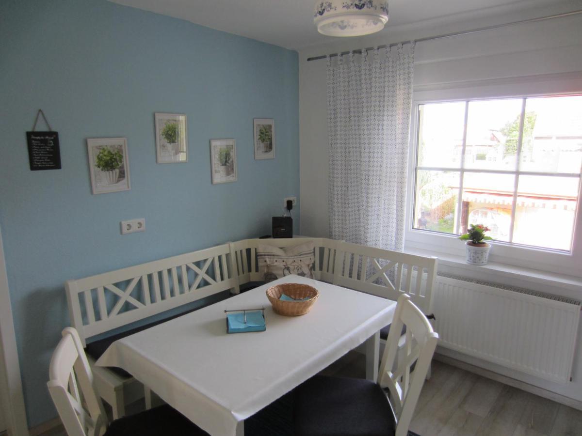 Ferienwohnung Bienwald Mit Pool Fuer 4 - 6 Personen Mit 3 Schlafzimmern Grobitz Buitenkant foto