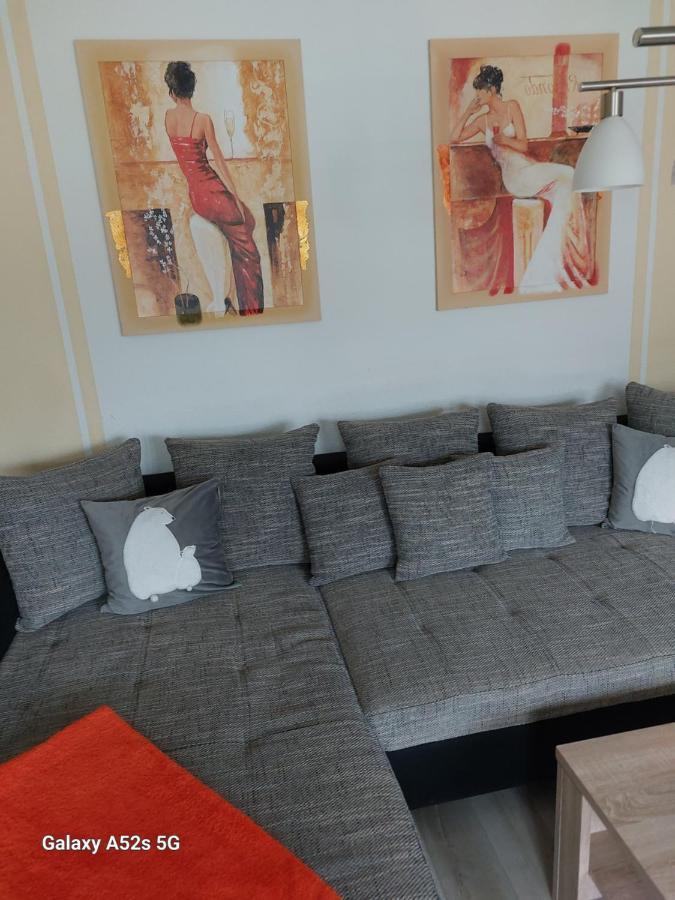 Ferienwohnung Bienwald Mit Pool Fuer 4 - 6 Personen Mit 3 Schlafzimmern Grobitz Buitenkant foto