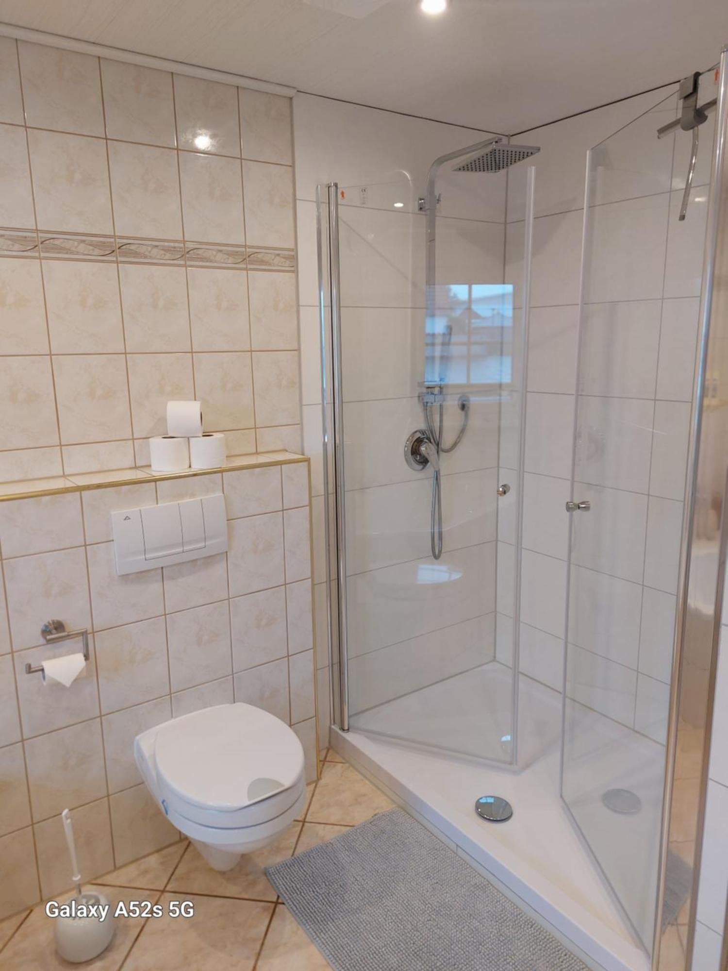 Ferienwohnung Bienwald Mit Pool Fuer 4 - 6 Personen Mit 3 Schlafzimmern Grobitz Buitenkant foto